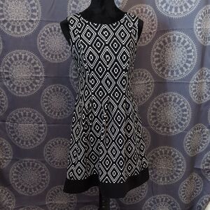 Petite Black & White Patterned Smock Dress